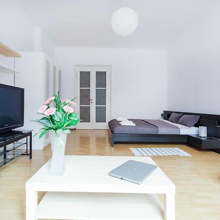 Apartment Slawkowska Krakow Bagian luar foto